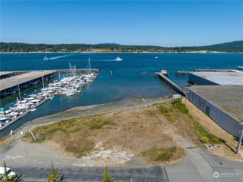 1502 5th Street , Anacortes, WA 98221