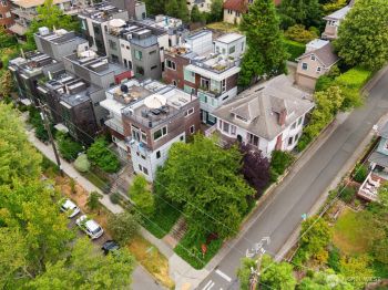 702 11th Avenue E, Seattle, WA 98102