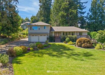 26035 216th Place SE, Maple Valley, WA 98038