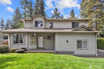19207 Firlands Way N, Shoreline, WA 98133
