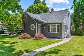 516 26th Avenue , Longview, WA 98632
