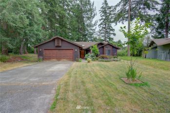 1139 Pacific Park Drive SE, Lacey, WA 98503