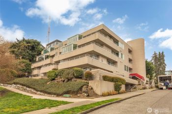 1231 5th Avenue N #101, Seattle, WA 98109