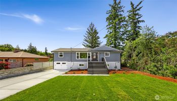 617 Hillcrest Drive , Anacortes, WA 98221