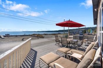 279 Driftwood Shores Road , Camano Island, WA 98282