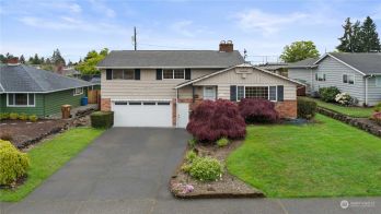 1421 N Highland Street , Tacoma, WA 98406