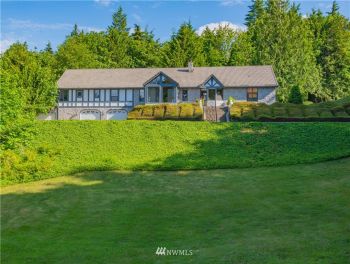 10298 Rising Hill Lane NW, Silverdale, WA 98383