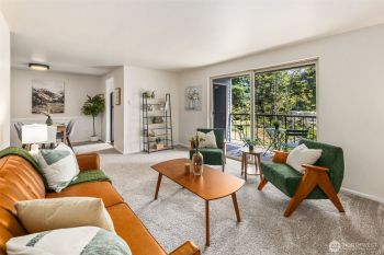 4635 W Lake Sammamish Parkway SE #G206, Issaquah, WA 98027