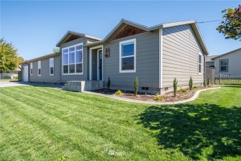 1033 Eastmont Avenue , East Wenatchee, WA 98802