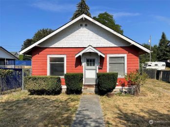 717 Georgiana Street , Port Angeles, WA 98362