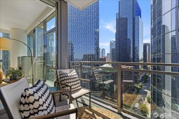 820 Blanchard Street #1507, Seattle, WA 98121