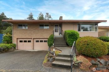 11847 78th Avenue S, Seattle, WA 98178-3817