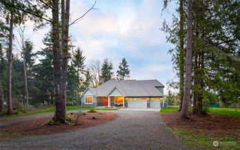 27593 Heavenly Place NE, Kingston, WA 98346