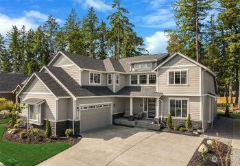 4331 Caddyshack Drive NE, Lacey, WA 98516