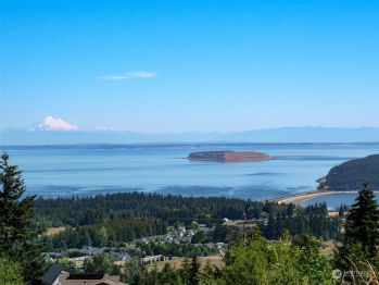 623 Doe Run Road , Sequim, WA 98382