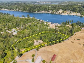 2 Mell Road , Shelton, WA 98584
