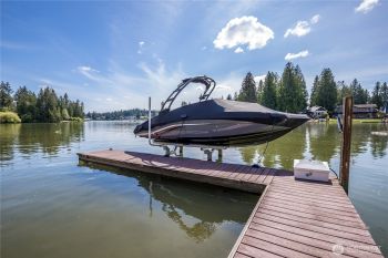 6214 207th Avenue E, Bonney Lake, WA 98391