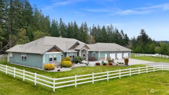 669 Blacktail Lane , Camano Island, WA 98282