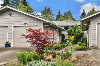 1047 Blue Heron Avenue NE, Bainbridge Island, WA 98110