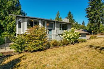 27155 216th Avenue SE, Maple Valley, WA 98038