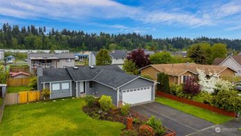 624 Chicago Boulevard S, Pacific, WA 98047