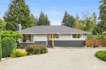 16324 Densmore Avenue N, Shoreline, WA 98133