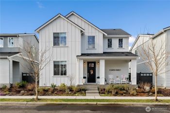 33205 Evergreen Avenue SE, Black Diamond, WA 98010