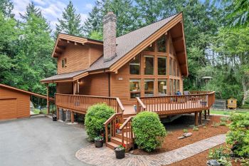 835 Hyak Way , Fox Island, WA 98333