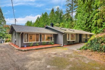 9060 Wyvern Court St SE, Port Orchard, WA 98367