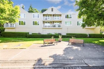 4152 Providence Point Drive SE #107, Issaquah, WA 98029