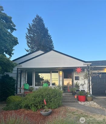 815 N Huson Street , Tacoma, WA 98406