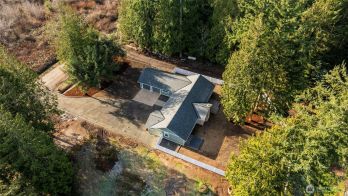24626 NE 102nd Street #A & B, Redmond, WA 98053
