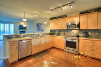 262 Oyhut Bay Boulevard SW #301, Ocean Shores, WA 98569