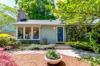 16619 Meridian Avenue N, Shoreline, WA 98133