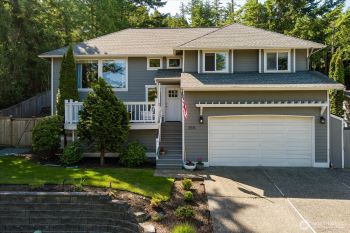 3515 W 7th Place , Anacortes, WA 98221
