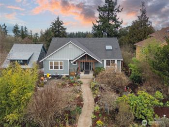 1613 E 4th Street , Port Angeles, WA 98362