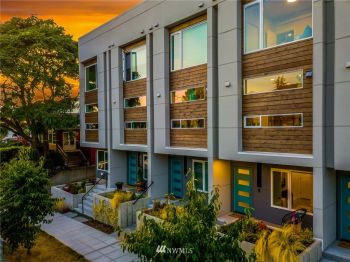 4300 D SW Willow Street , Seattle, WA 98136