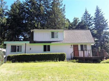 3739 S East Camano Drive , Camano Island, WA 98282