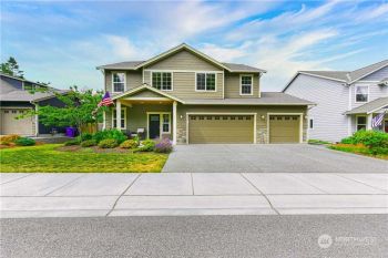 3206 SW Fairway Point Drive , Oak Harbor, WA 98277