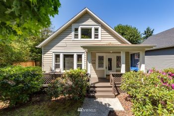 515 Burnett Avenue S, Renton, WA 98057