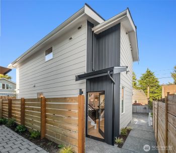 8016 24th Avenue NW, Seattle, WA 98117