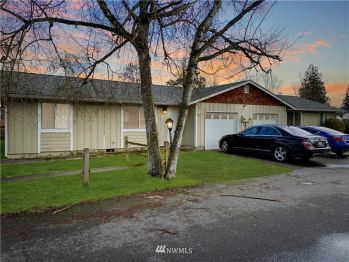 222 Portland Court SW #1 & 2, Pacific, WA 98047
