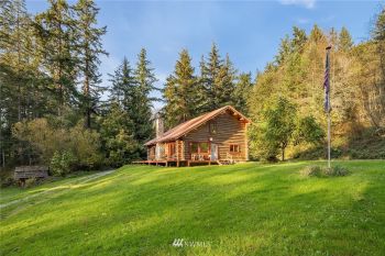 237 S West Camano Drive , Camano Island, WA 98282