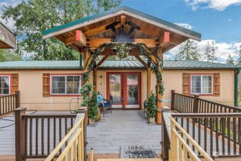 1376 Graham Drive , Camano Island, WA 98282-8323