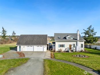 605 SW 2nd Avenue , Oak Harbor, WA 98277