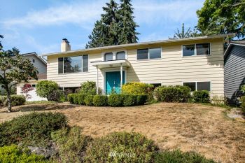 519 129th Avenue SE, Bellevue, WA 98005-3648