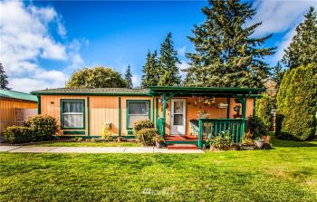 956 Falcon Road , Camano Island, WA 98282