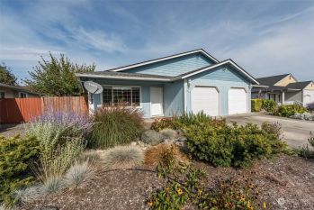 818 E Washington Place , Sequim, WA 98382