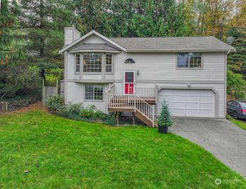 5417 NE Haig Place , Kingston, WA 98346