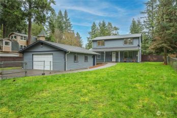 8712 Foxglove Ct SE, Yelm, WA 98597